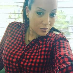 Meet your Posher, Vanessa